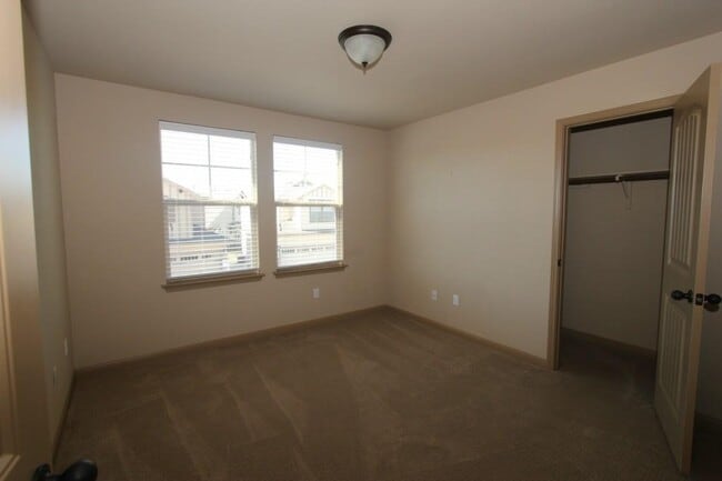 Building Photo - 12505 Piper Ct