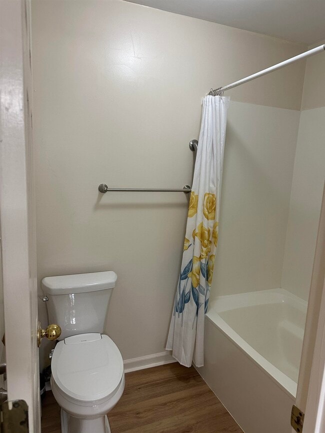 Building Photo - 4436 Stratfordshire Ct