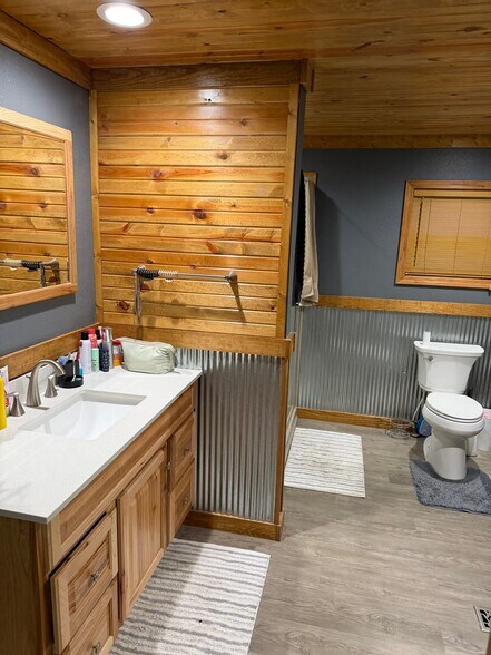 Building Photo - 14 Honey Springs Loop