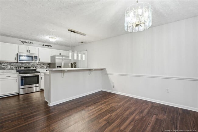 Building Photo - 419 Northwoods Dr