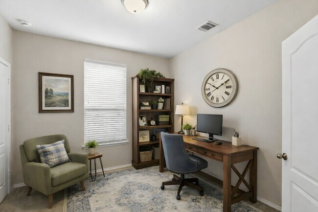 Building Photo - Move-In Ready Home in Landmark Pointe with Included Appliances