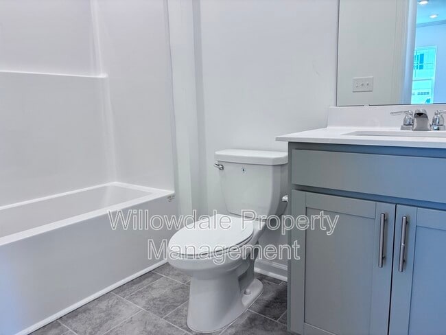 Building Photo - 400 Red Mangrove Dr