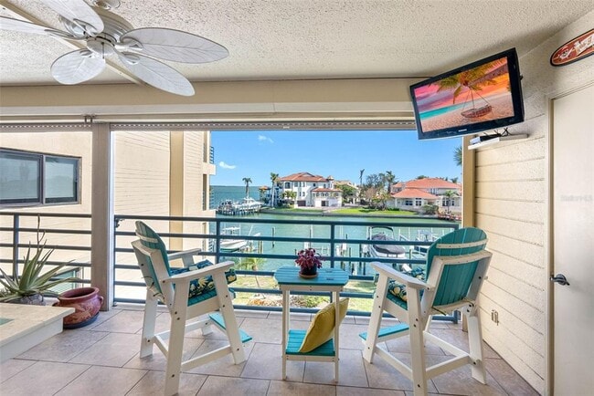 Building Photo - 363 Pinellas Bayway S