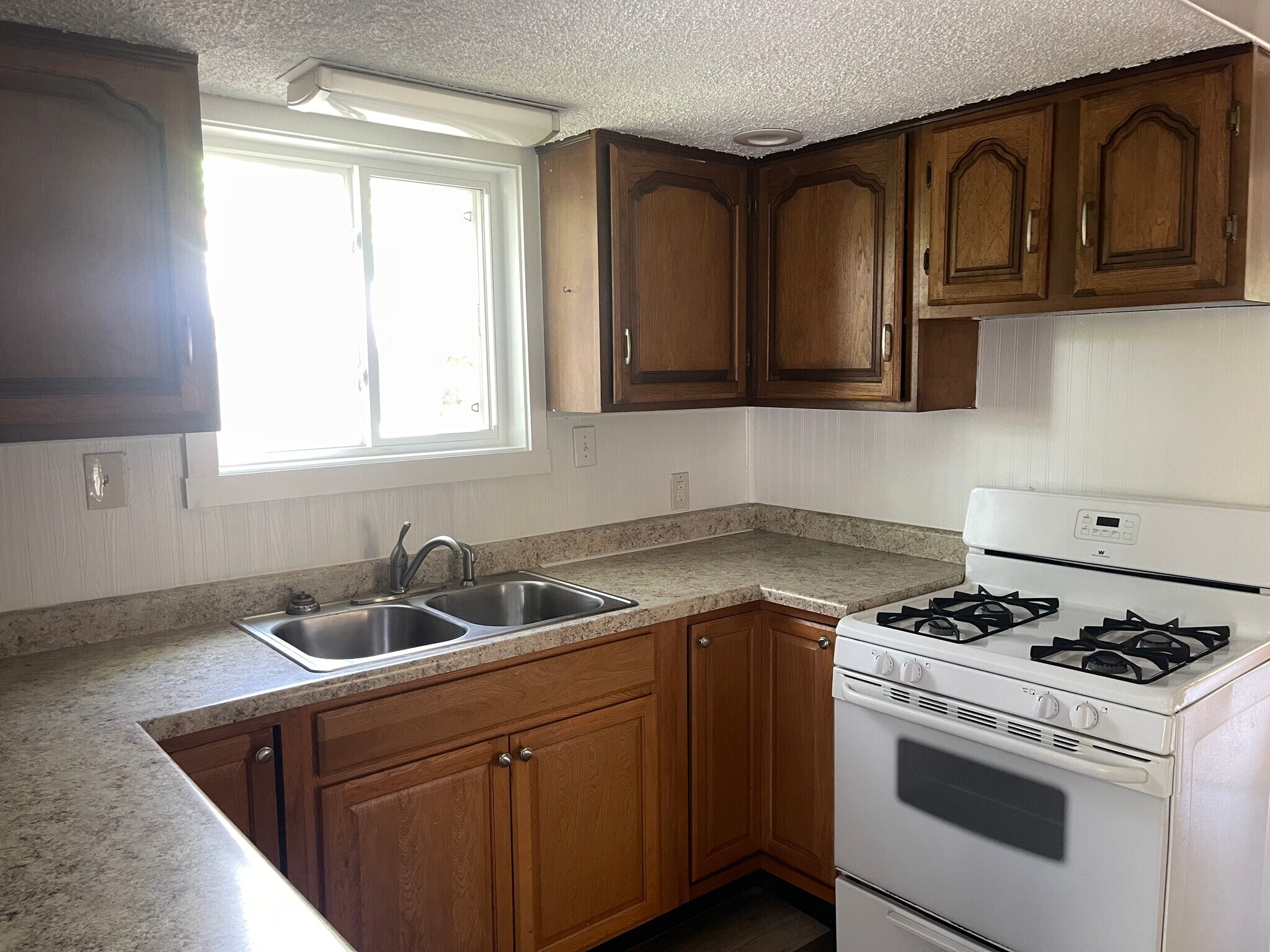 Kitchen - 104 Harrison Blvd