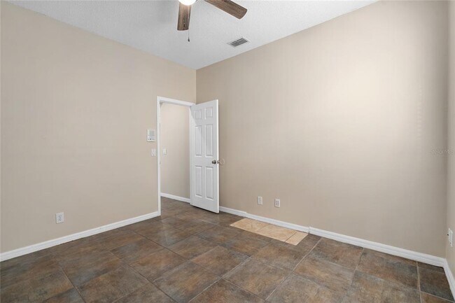 Building Photo - 13821 Amberleigh Rd