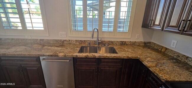 Building Photo - 21506 N 73rd Ave