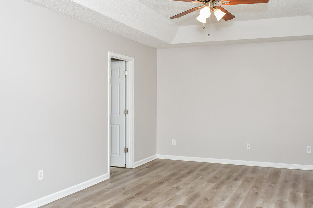 Building Photo - 12805 Coral Sunrise Dr