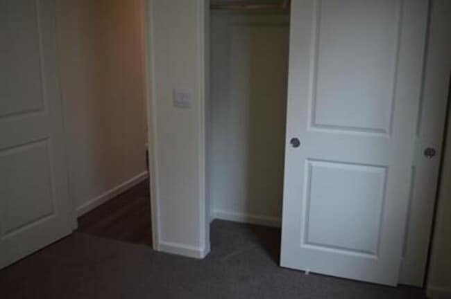 Building Photo - 4523 Iris Ct