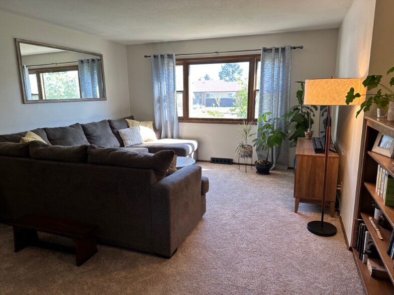 Building Photo - 4311 N Harrison Ave