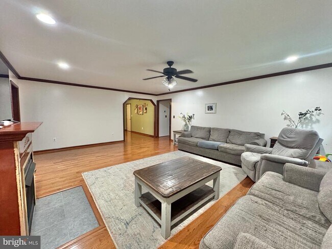 Building Photo - 6709 Towles Mill Rd