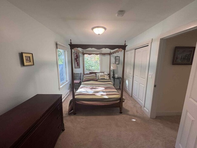 Building Photo - 3BR RANCH BRUNSWICK SEASONAL FURNISHED