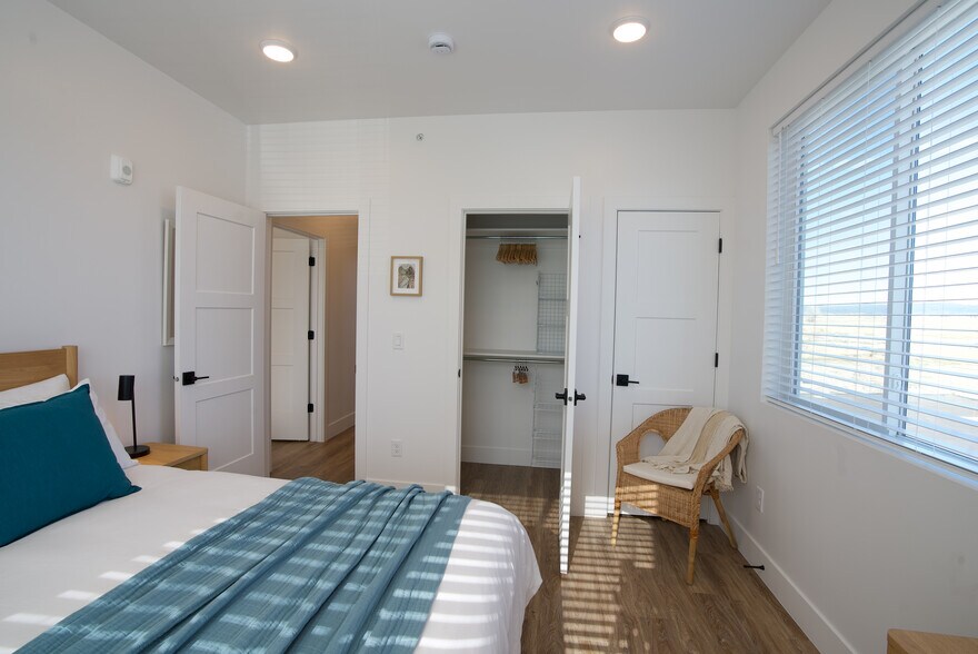 Secondary Bedroom - 525 N 1st St