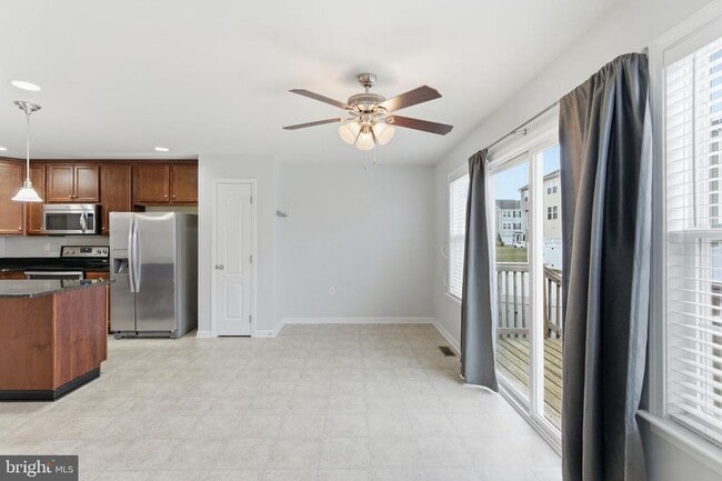 Building Photo - 37 Britania Ct