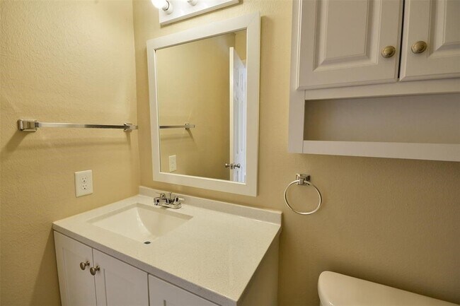 Building Photo - 3530 Dryburgh Ct