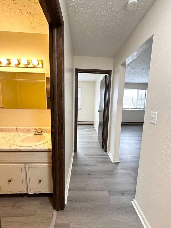 Building Photo - NEW 2 bedroom and 1.5 bathroom in downtown Beaver!!!!