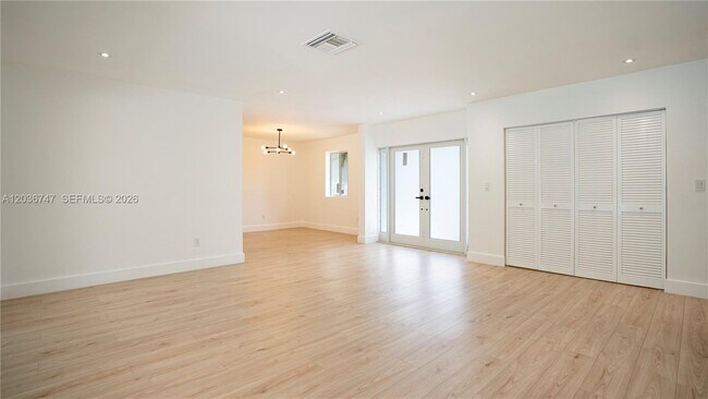 Building Photo - 15340 SW 85th Ave
