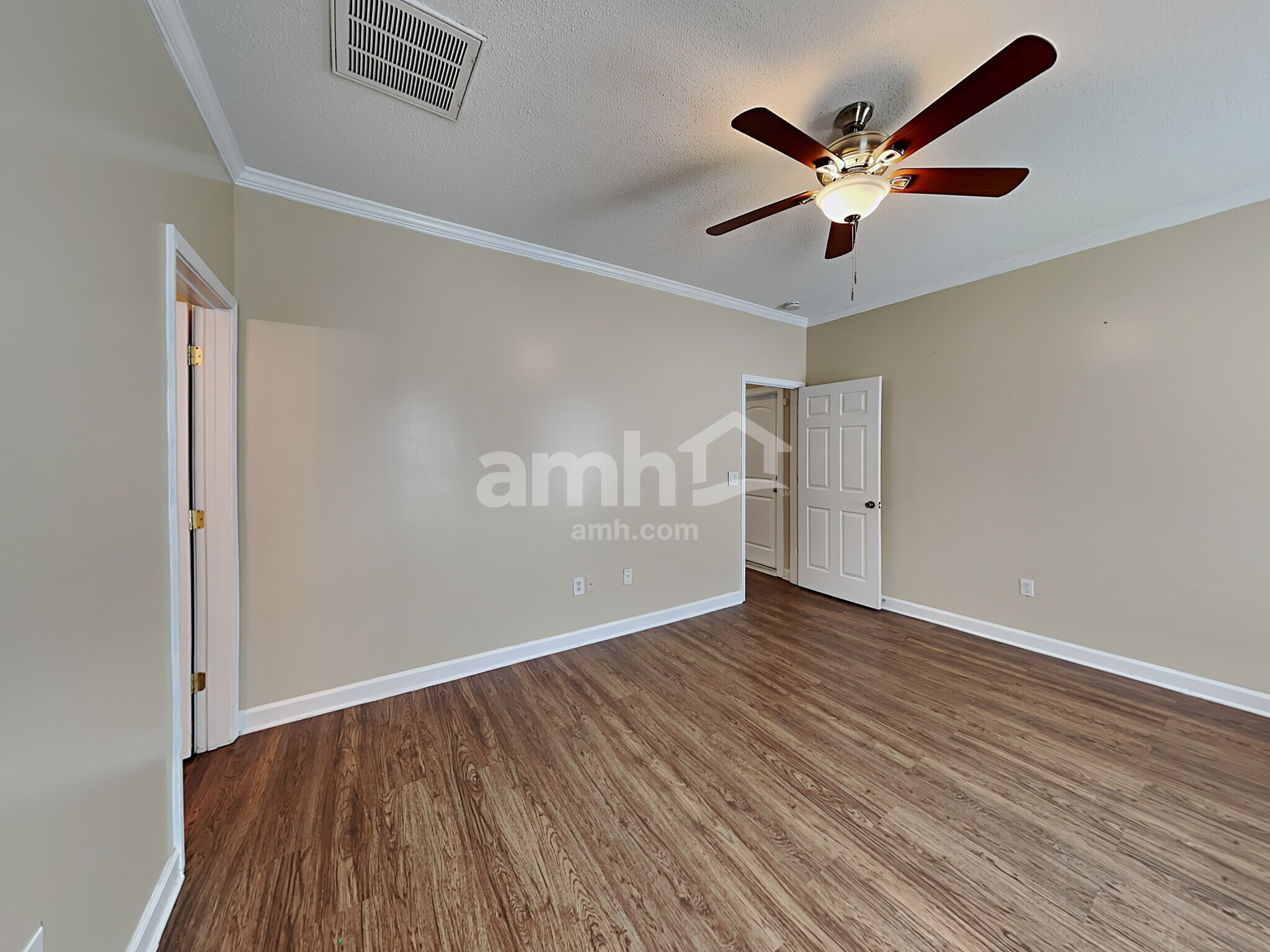 Building Photo - 341 Olde North Church Rd