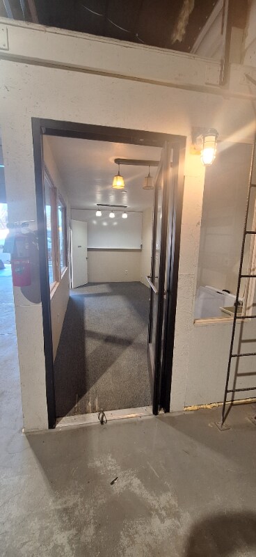 Building Photo - 6875 W Woodard Wy