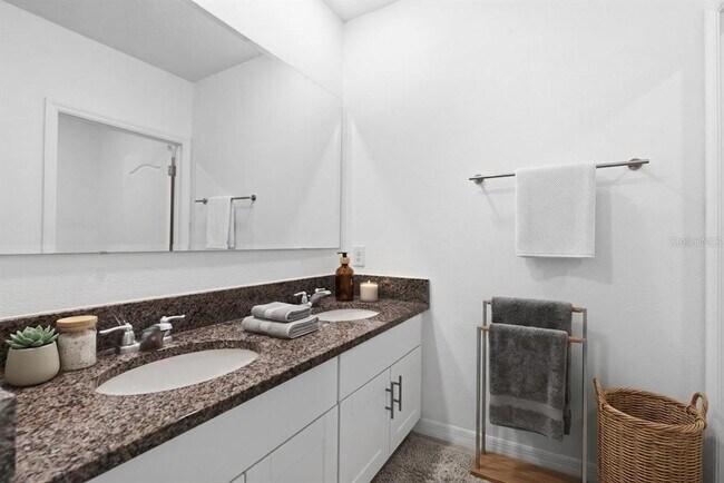 Building Photo - 1467 Riverboat Dr