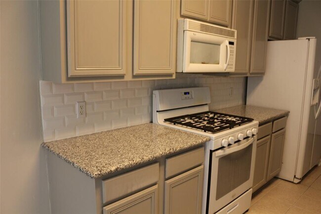 Building Photo - 11118 Creekline Meadow Ct