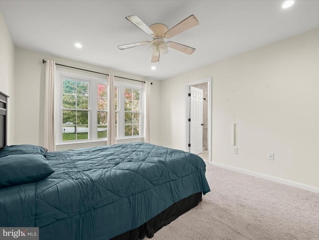 Building Photo - 8806 Admiral Dr