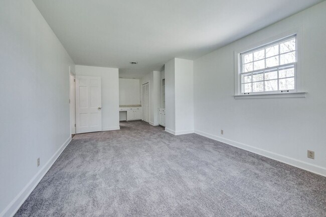 Building Photo - 795 Greeley Dr