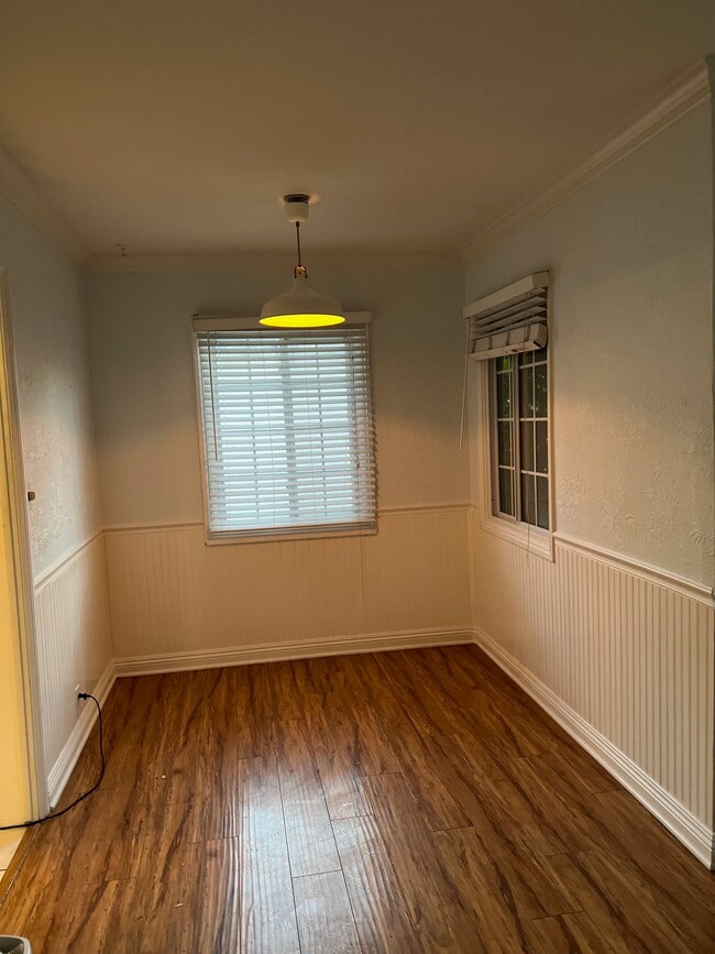 Dining Area - 10804 Ashby Ave