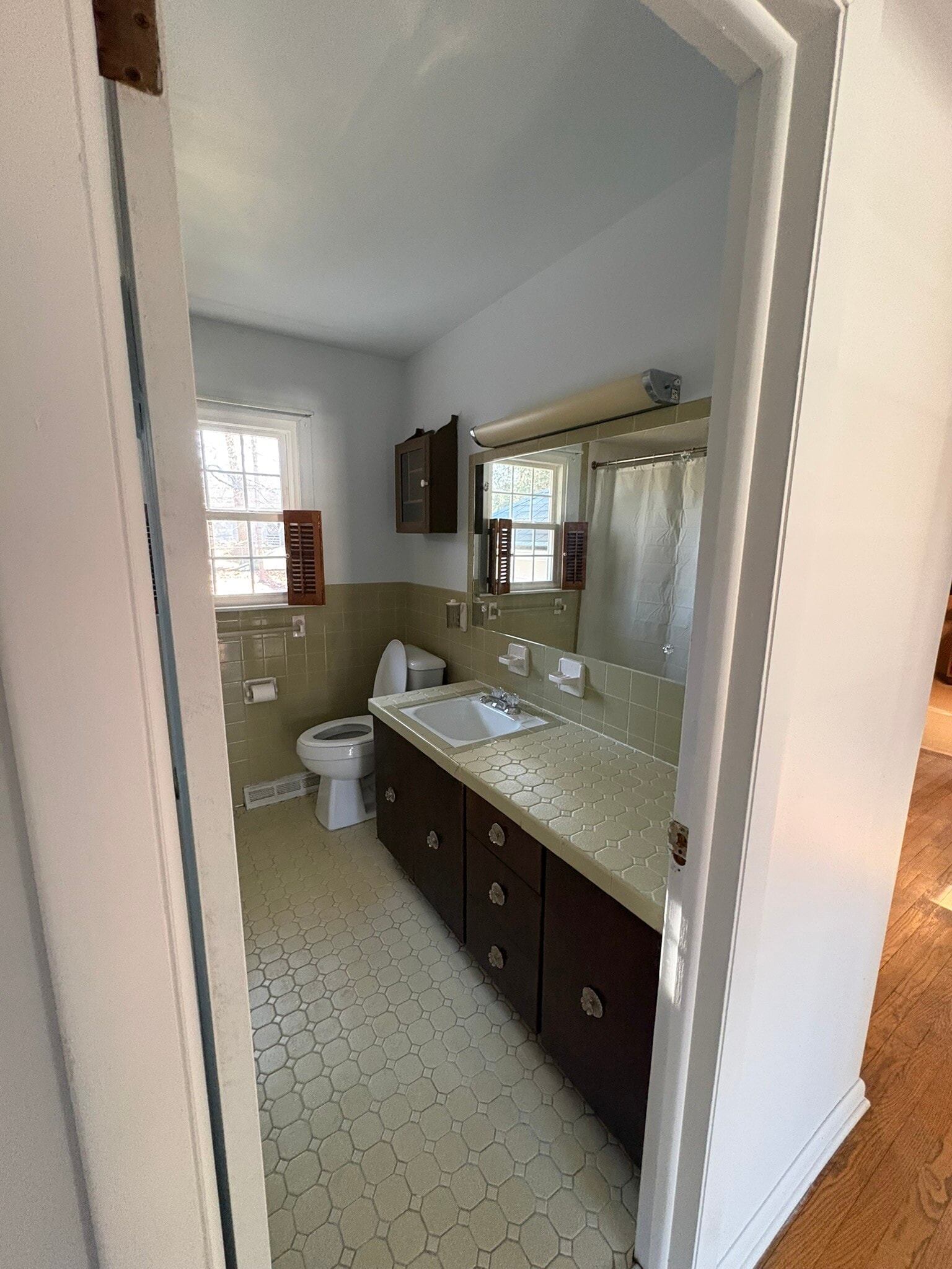 Bathroom - 628 Sunny Ln