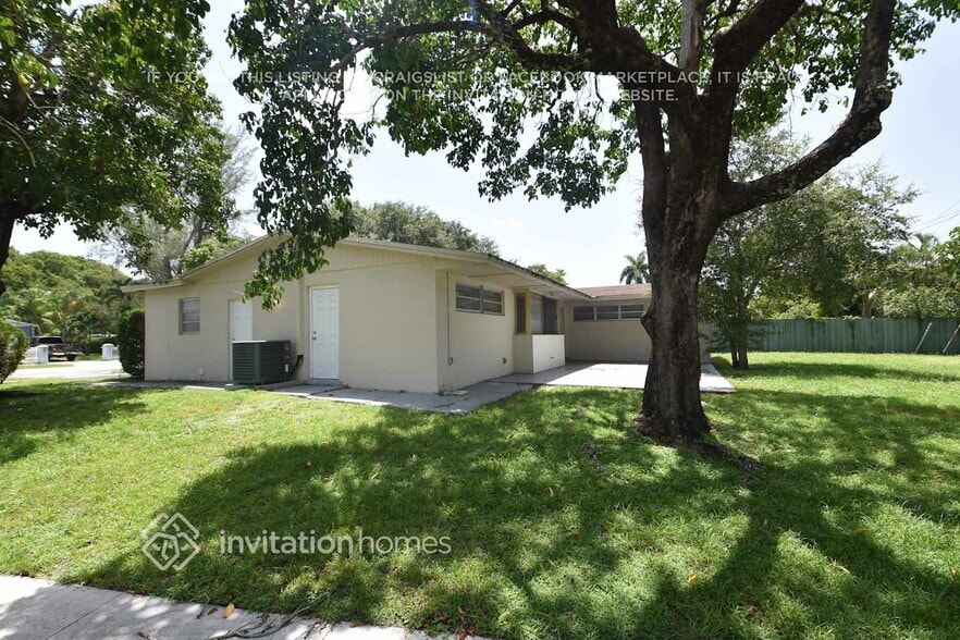 Building Photo - 4641 NW 7th Dr