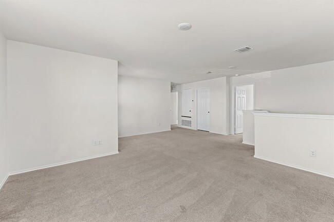 Building Photo - 457 Bedford Falls Ln