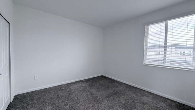 Building Photo - 207 Bogey Dr