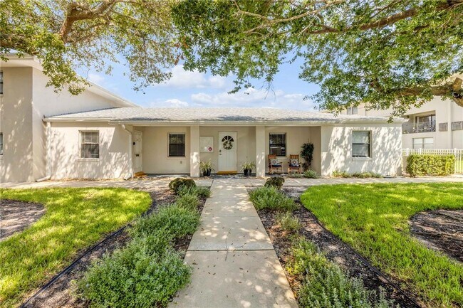 Building Photo - 2100 N Peninsula Ave