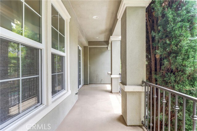 Building Photo - 48 Via Amanti