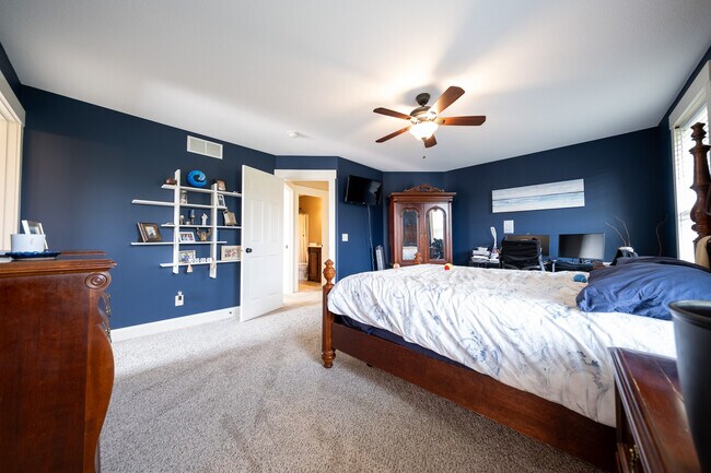 Building Photo - 15615 Dunberry Way