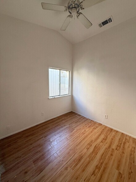 Building Photo - 4781 N Polk Ave