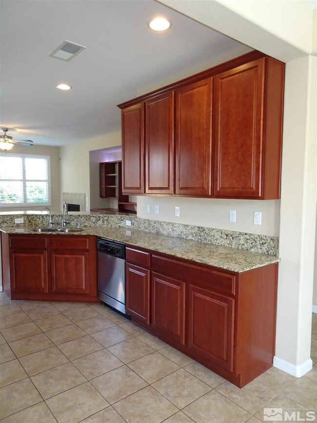 Building Photo - 494 Merganser Ln