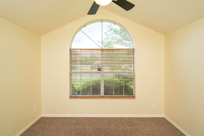 Building Photo - 2116 Wood Stork Ave
