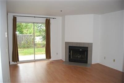 Living Room - Juneau's Landing Apartments