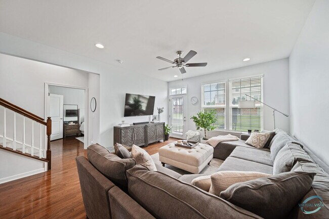 Building Photo - 12908 White Pine Way