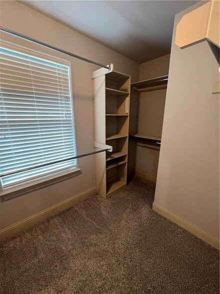 Building Photo - 2002 Price Ave