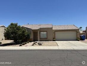 Building Photo - 2609 E Angela Dr