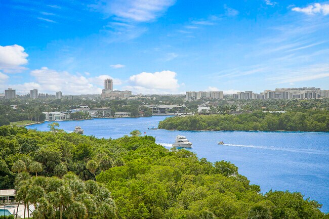 Building Photo - 2121 N Ocean Blvd