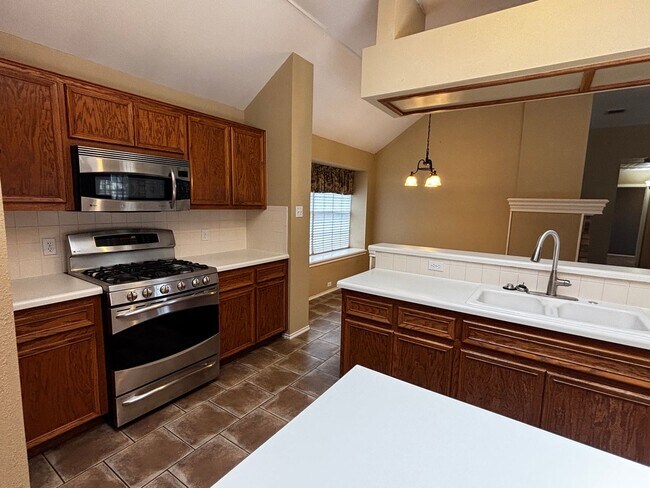 Building Photo - Beautiful 4 bed home in Round Rock