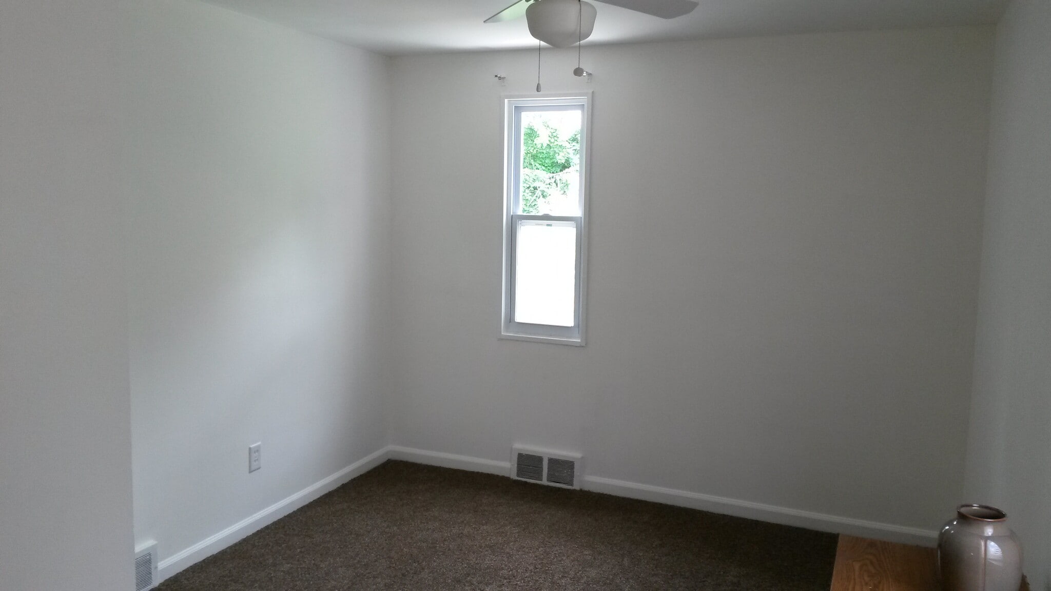 Office / Second Room - 21865 Coolidge Highway