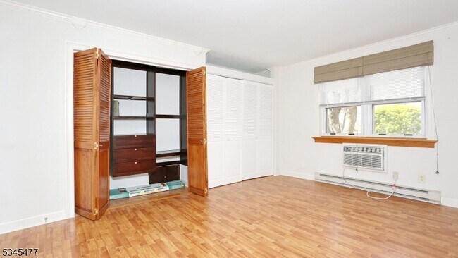 Building Photo - 100 Pierson Miller Dr