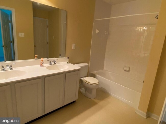 Building Photo - 8412 Beldale Ct