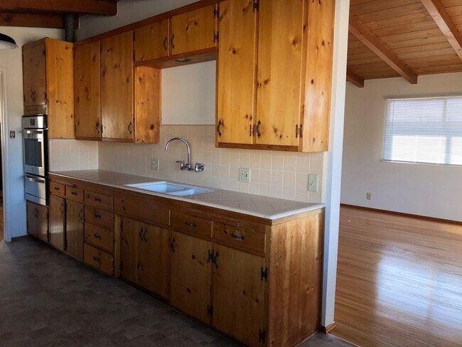 Building Photo - 3255- 3257 San Pablo