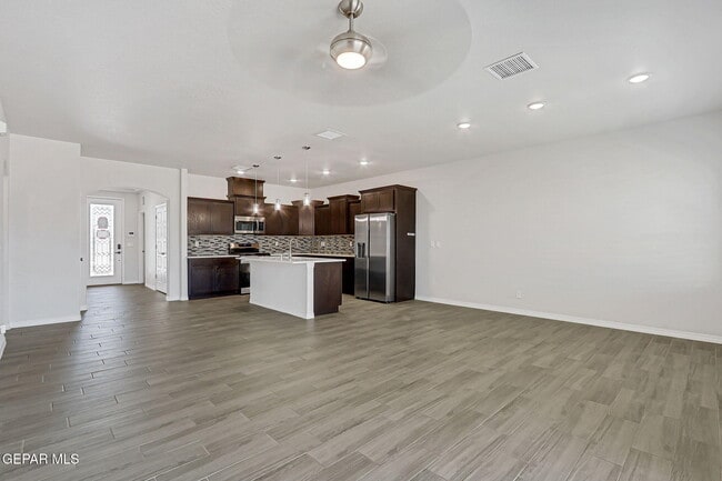 Building Photo - 2505 Mike Price Dr