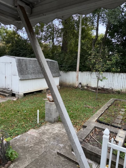 Building Photo - 6411 S 3rd St