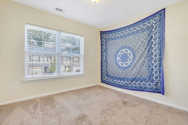 Building Photo - 285 Cantle Dr